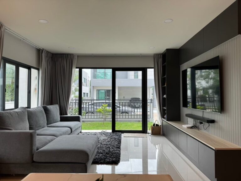image-0610 Centro Bangna for Rent