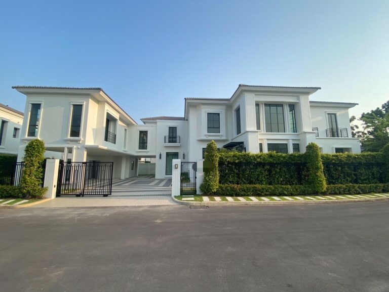 image-0799 Niyham Boromratchachonnani Luxury House for Sale
