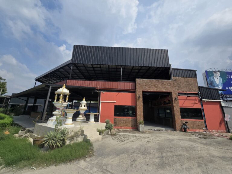 image-0991 Retail/Restaurant on Kaset – Nawamin for Rent
