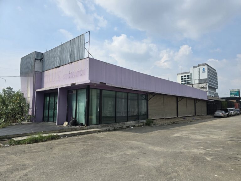 image-0992 Retail/Restaurant on Kaset – Nawamin for Rent
