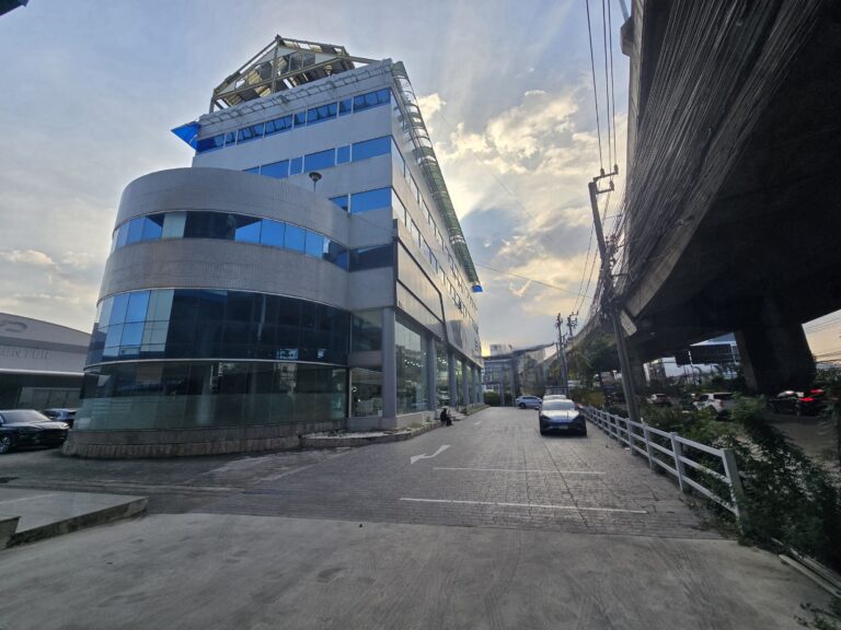 image-0995 Office space on Rama 9 road for Rent