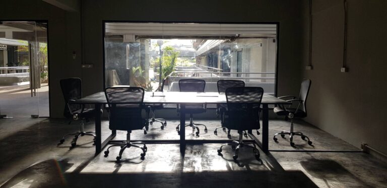 image-1042 Office Fully Furnished in Ekkamai for Rent
