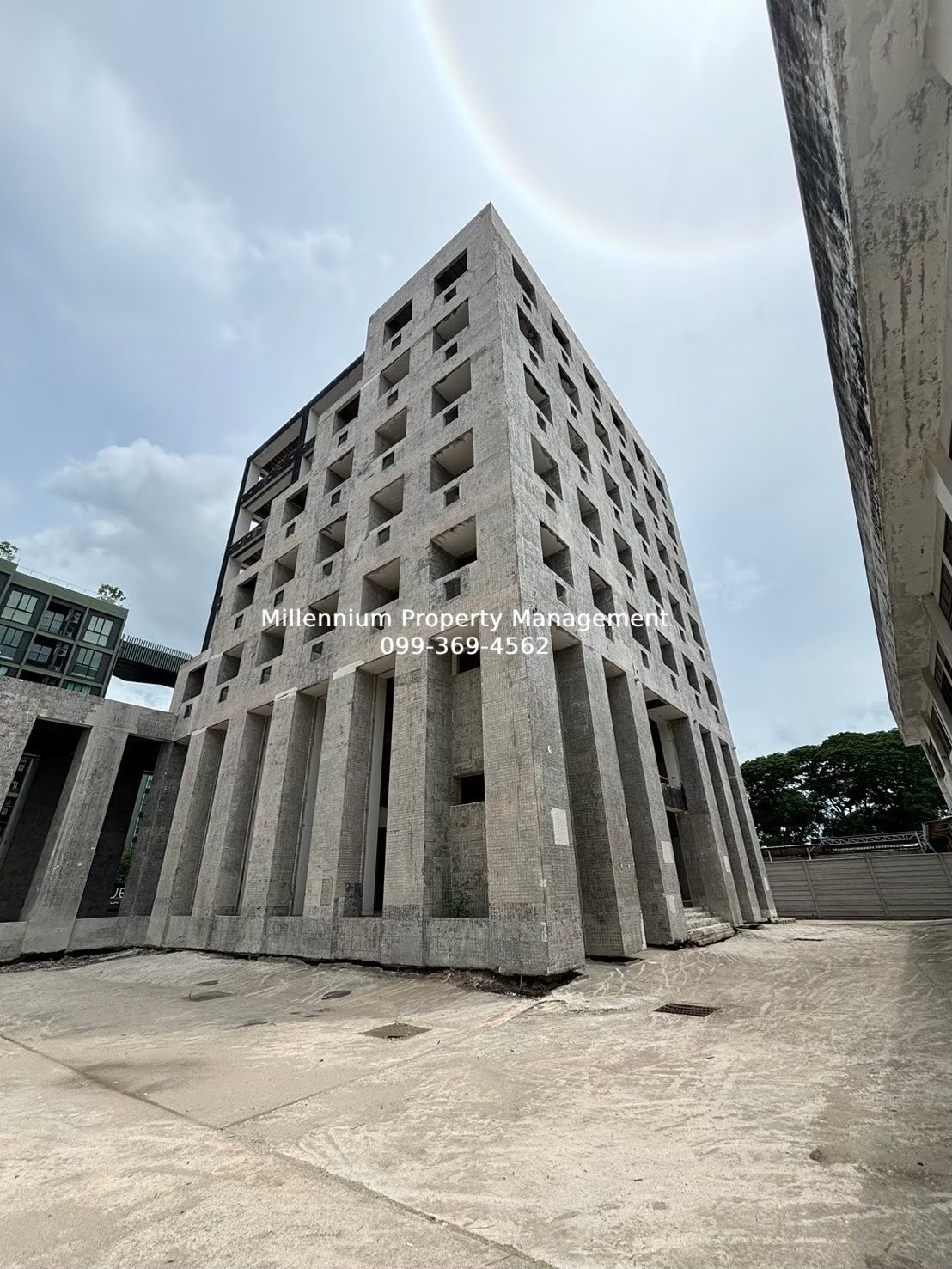 1141 Commercial Building with Warehouse for Sale / Rentimage-