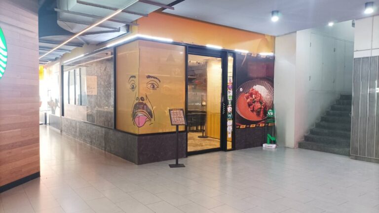 image-1202 Commercial Space in Asoke for Rent