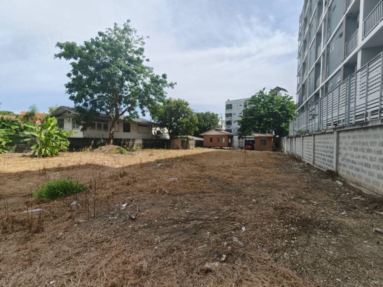 image-1228 Land in Onnut for Rent