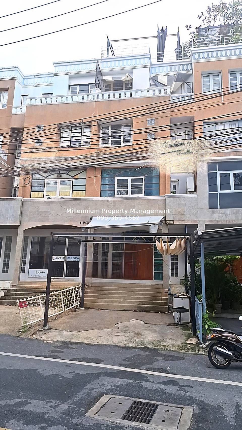 1224 Shophouse in Ekkamai for Rentimage-