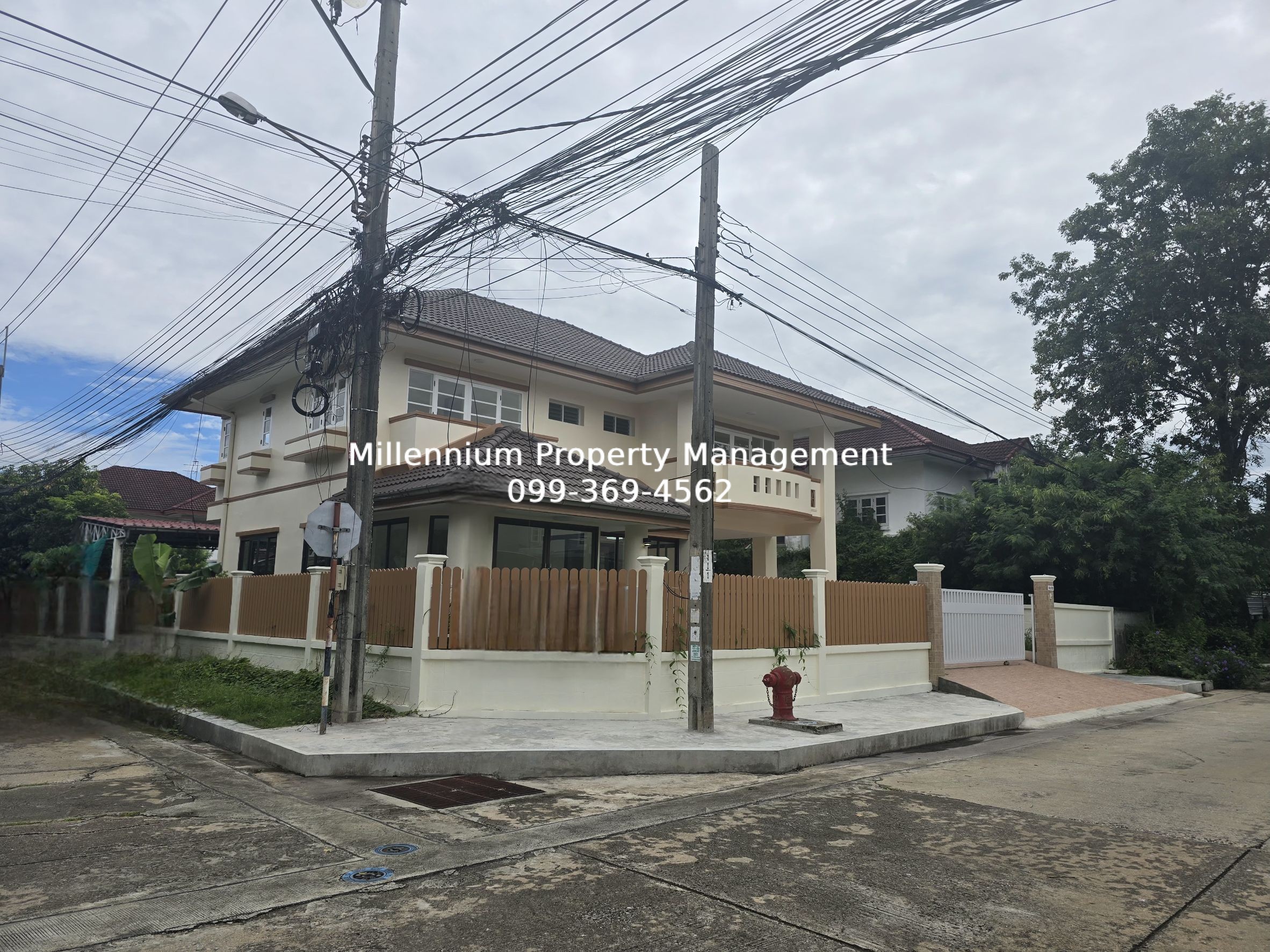 1262 Flora Ville Park City Single House for Saleimage-