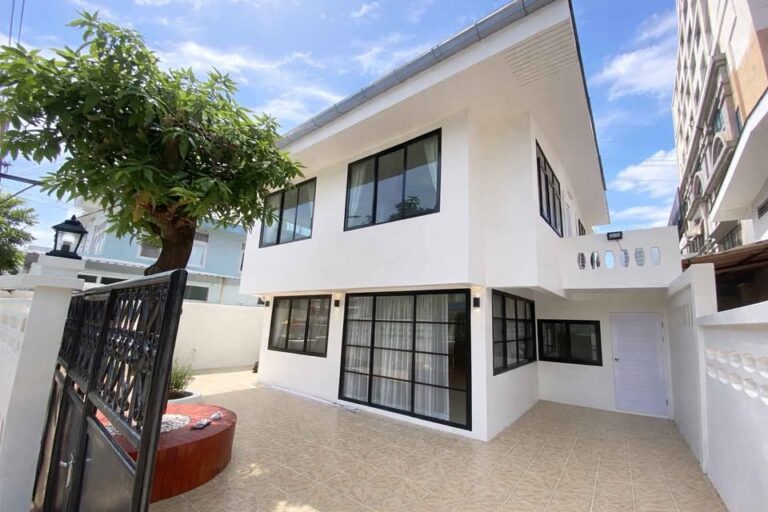 image-1494 Single House in Huai Kwang-Sutthisarn for Rent