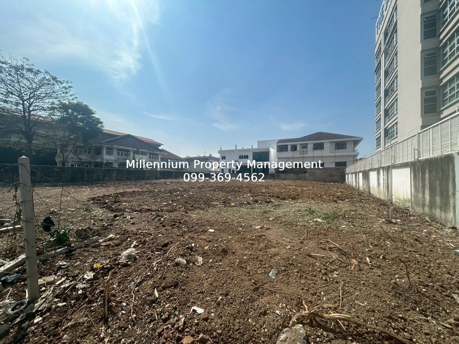 image-1585 Land in Phet Kasem for Rent / Sale