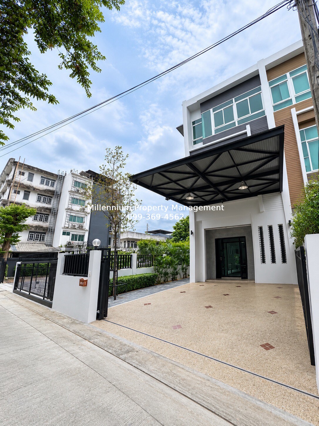 image-1614 The Paradise Town in Town / Home office for Rent