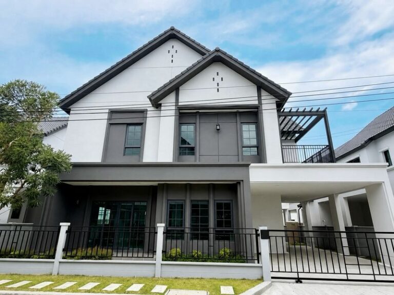 image-1601 Centro Bangna for Rent / Sale