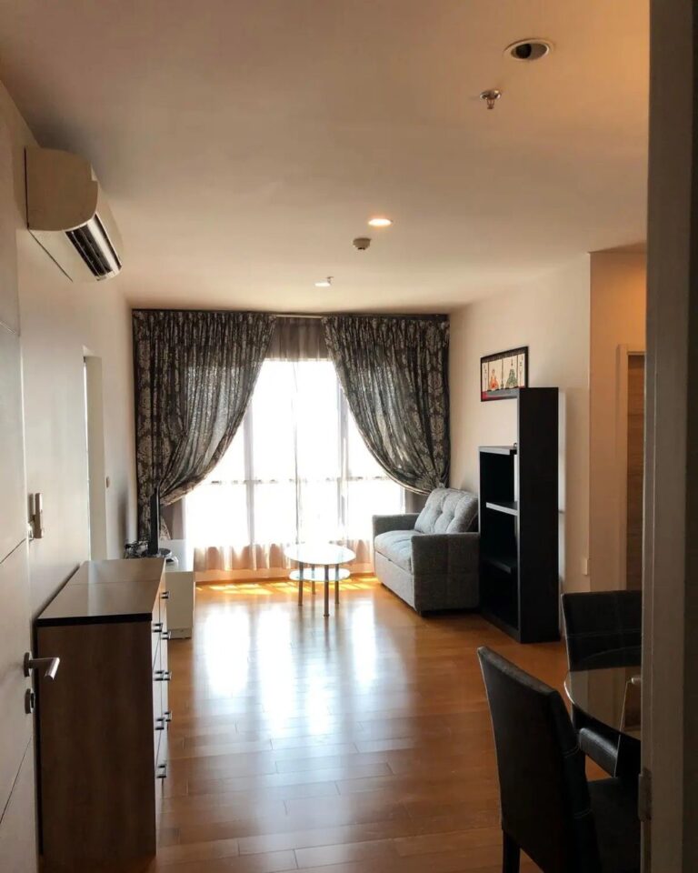 image-1627 Hive Taksin-wongwianyai  for Rent
