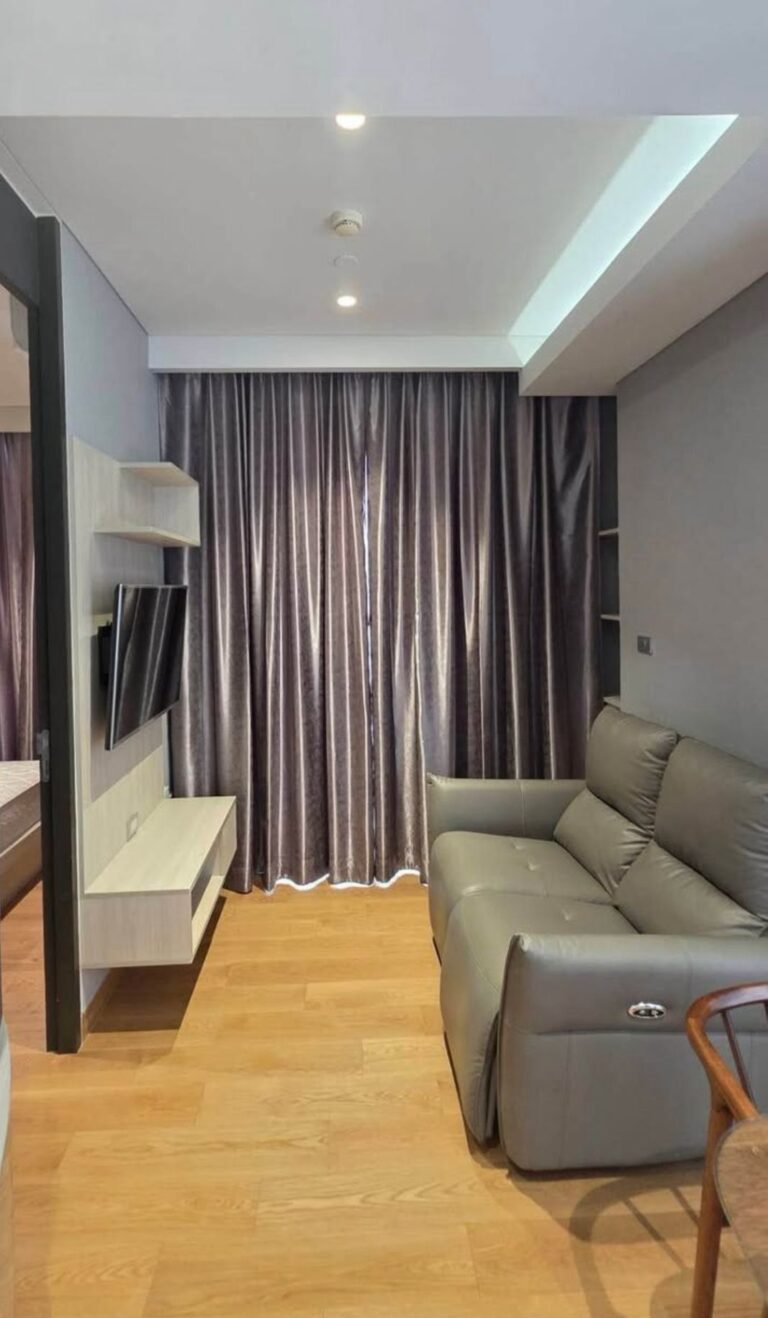 image-1684 The Lumpini 24 for Rent