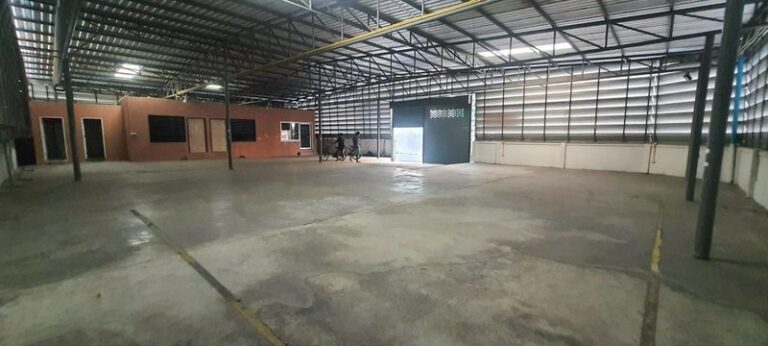 image-1682 Warehouse in Huai Khwang for Rent
