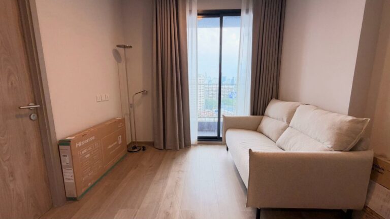 image-1822 THE CROWN Residences for Rent