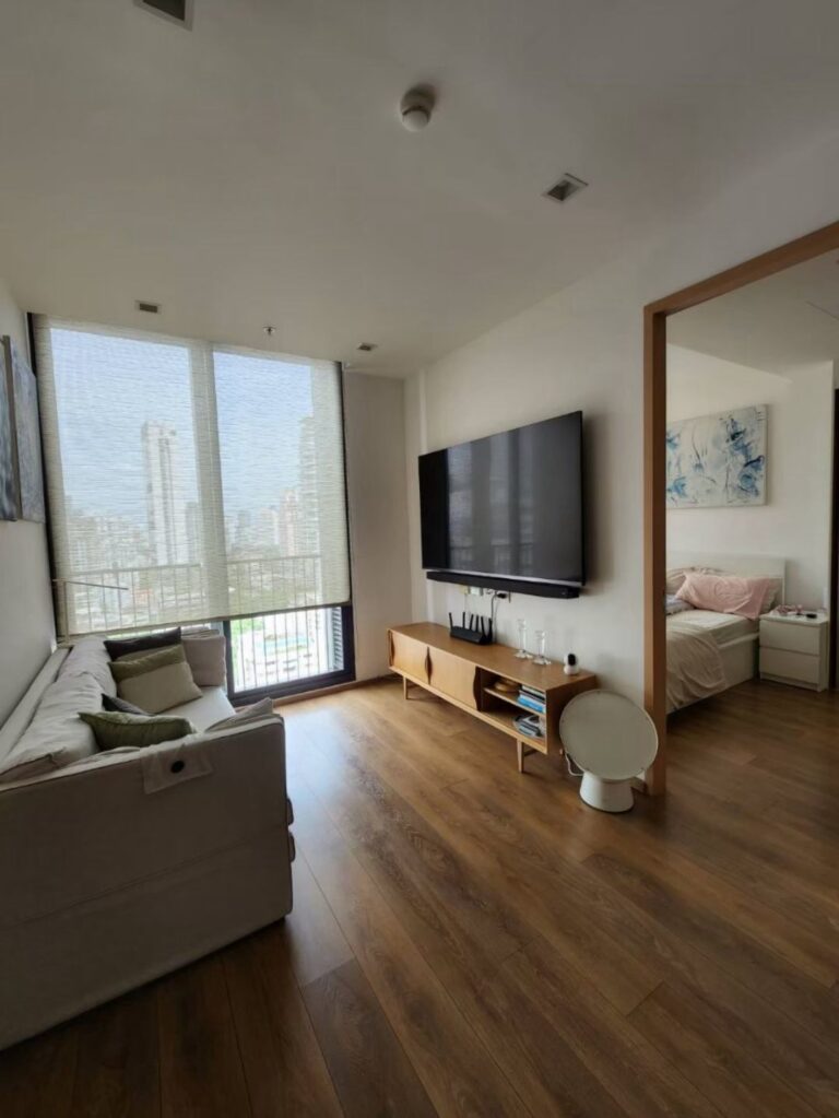 image-1803 Noble BE33 for Rent